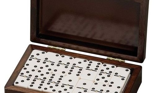 Домино в дървена кутия Philos 3605 Domino игра