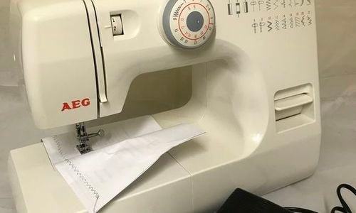 Шевна машина AEG 122 NM376S 26 програми 85 W 800 ш