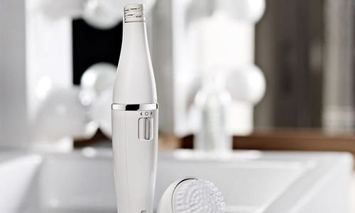 Епилатор и четка Braun Face 810 за лице и почиства