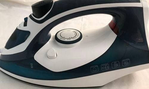 Ютия Home Essentials 749103 2200W пара самопочиств