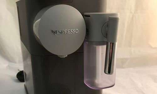 Кафе машина Delonghi Nespresso Lattissima EN 500.B