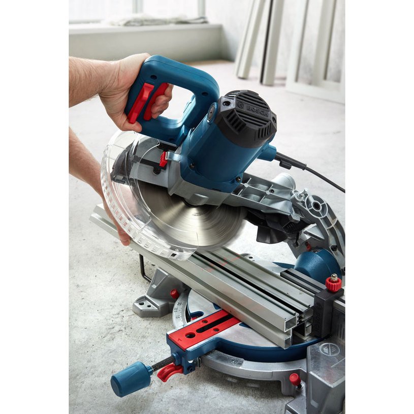 НАСТОЛЕН ЦИРКУЛЯР BOSCH PROFESSIONAL GCM 216 | Практикер | Oferta.bg