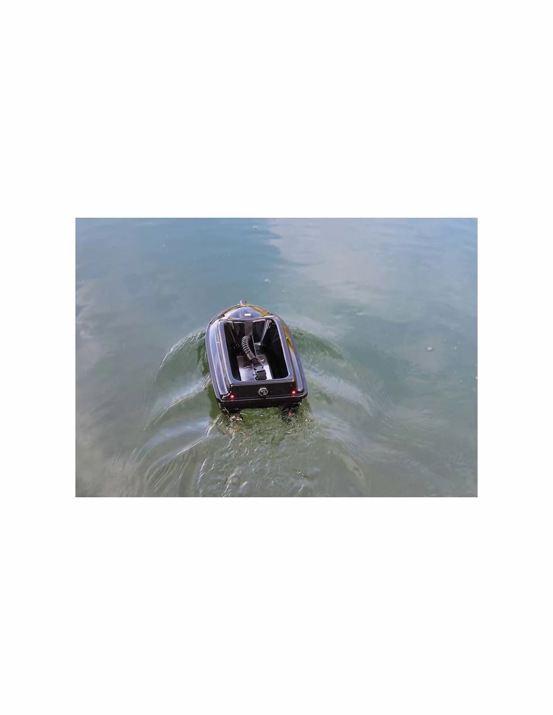 Лодка за захранка Boatman ACTOR PLUS V2 Basic COMPASS
