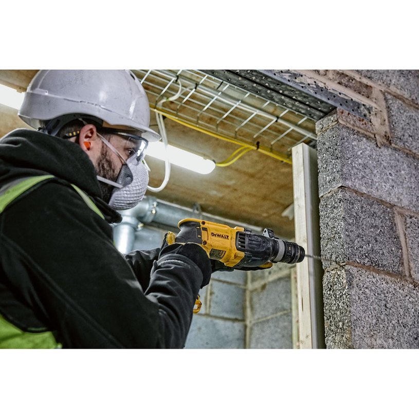 ПЕРФОРАТОР DEWALT D25134K-QS | Практикер | Oferta.bg